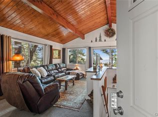 636 Buckingham Sq, Lake Arrowhead, CA 92352