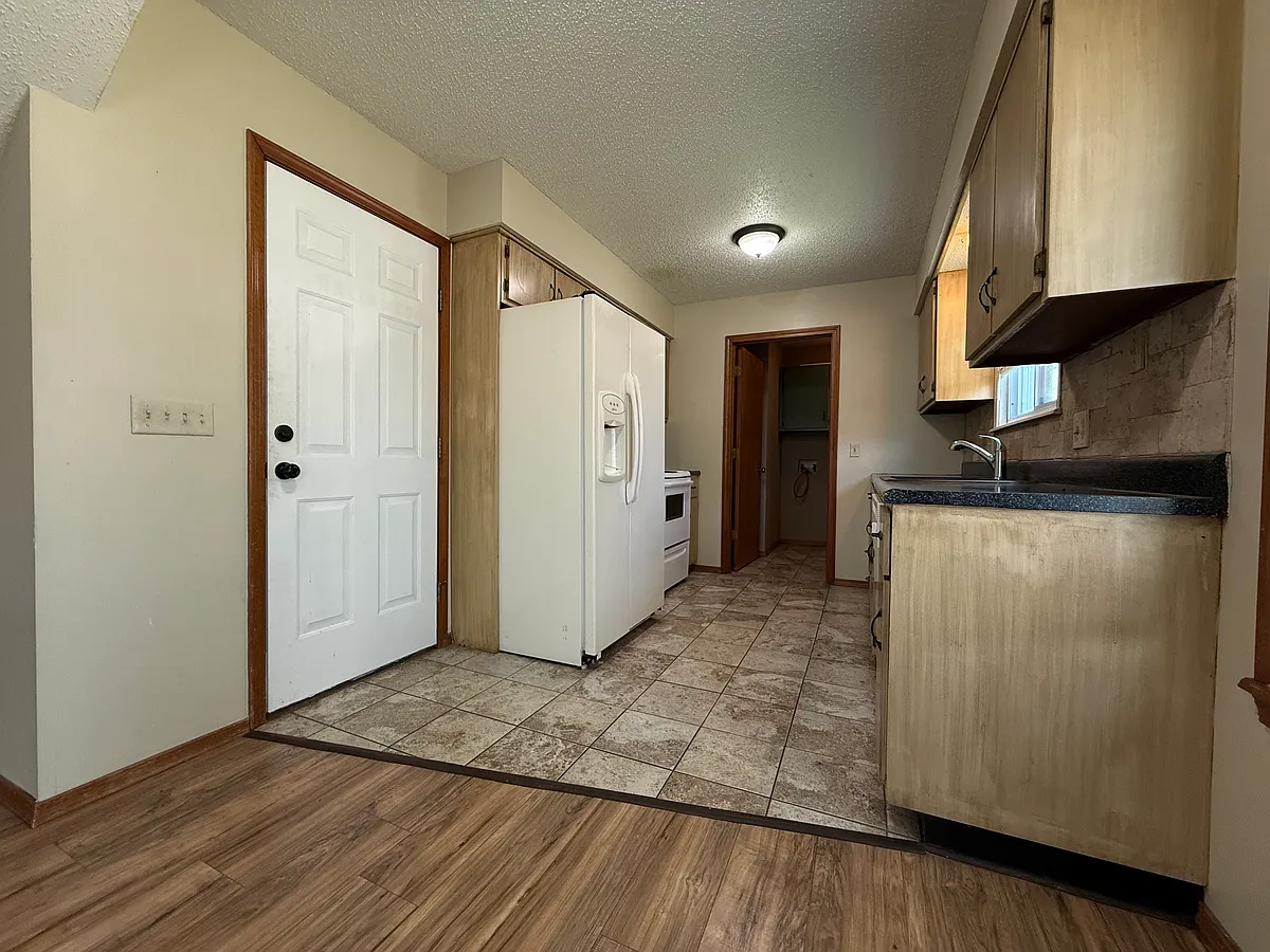 Building Photo - 4043 S Parkhill Ct