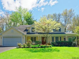 3091 New Williamsburg Dr, Schenectady, NY 12303