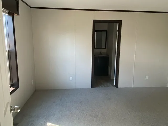 602 NW 9th St #212 — Photo 3