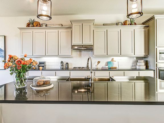 Spacious kitchen island