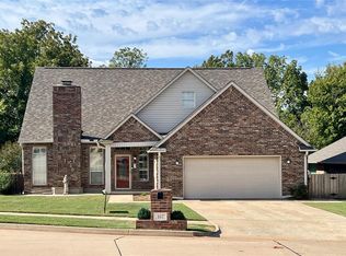 167 N Willow Ter, Mustang, OK 73064