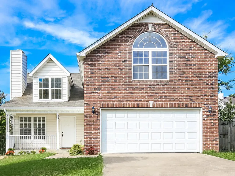 132 Mary Joe Martin Dr — Photo 1
