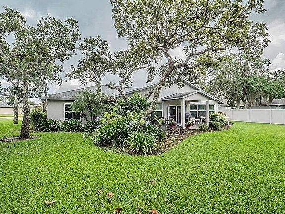 5th image of 6142 Half Moon Dr