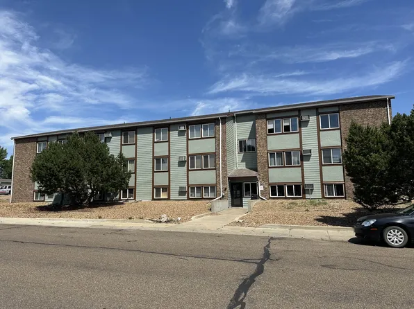 2821 5th Ave W #102, Dickinson, ND 58601