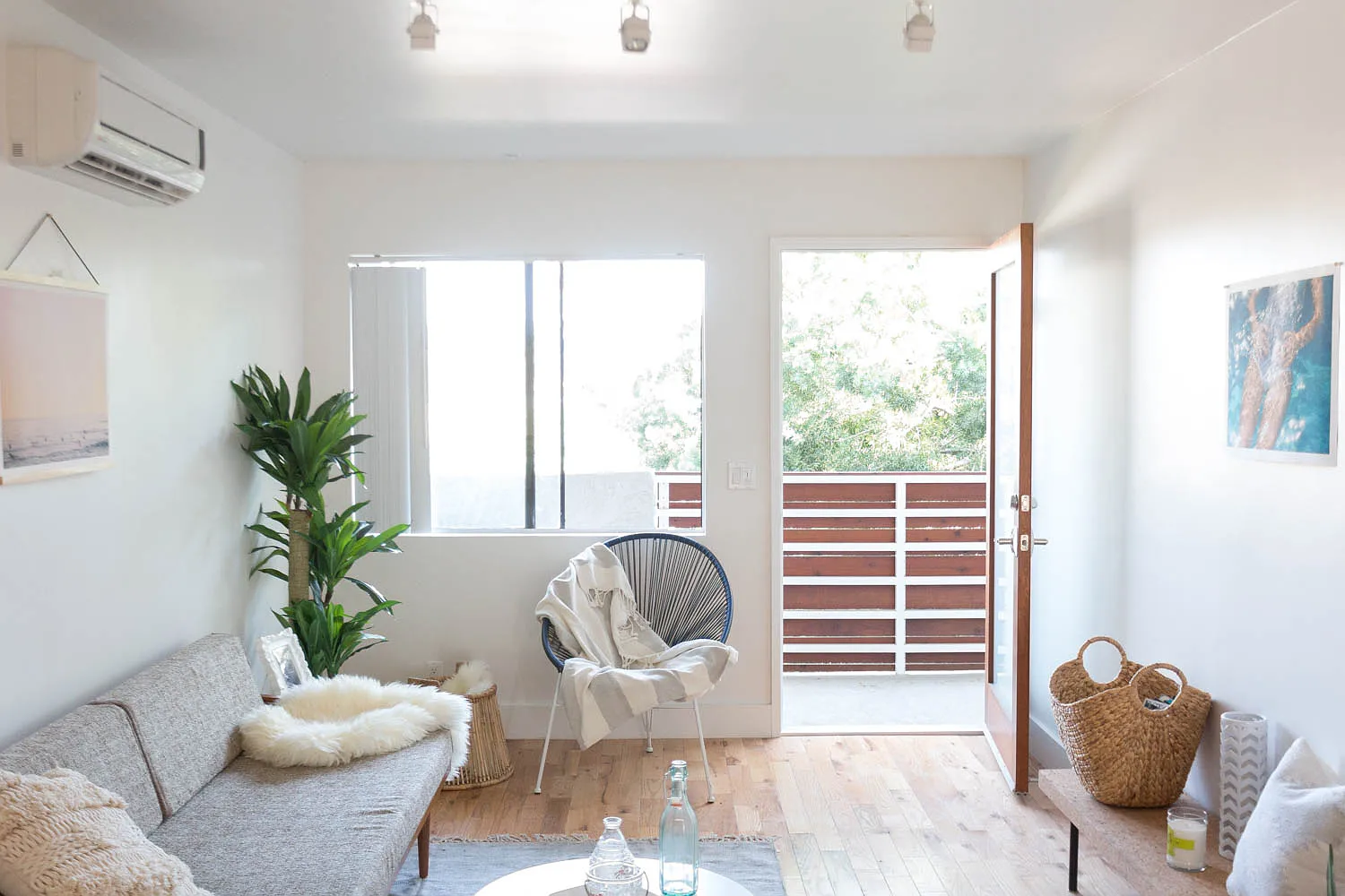 2 bed, 695 sqft, $2,500 — Photo 1