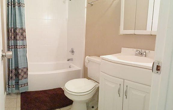 5th image of 1457 Westwood Dr