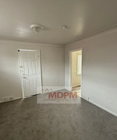15082 Rochelle St — Photo 3