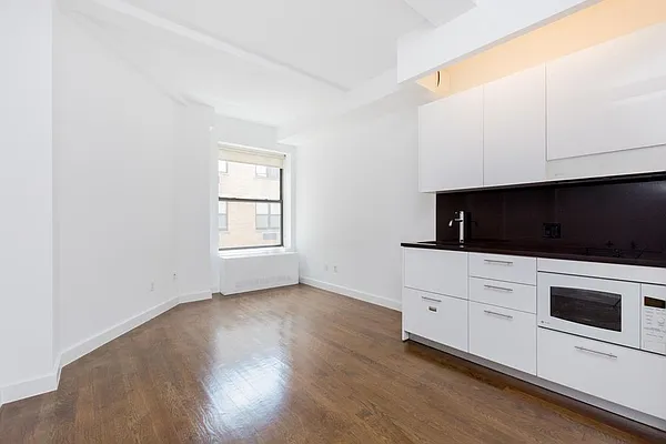 Rented by Bridgeline Property Management, LLC | media 29