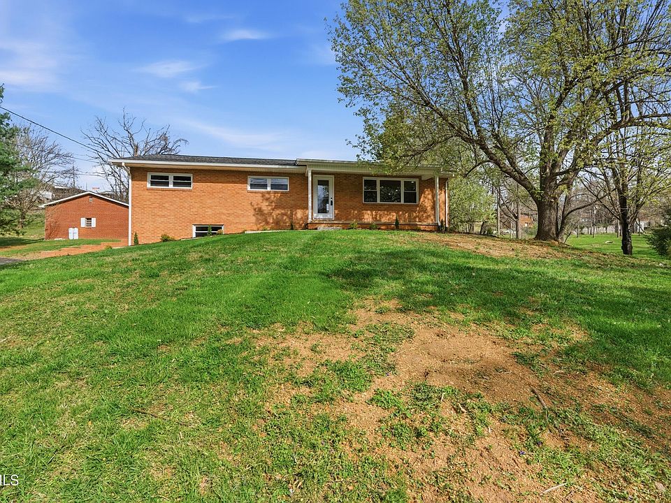 1st image of 400 Martindale Rd