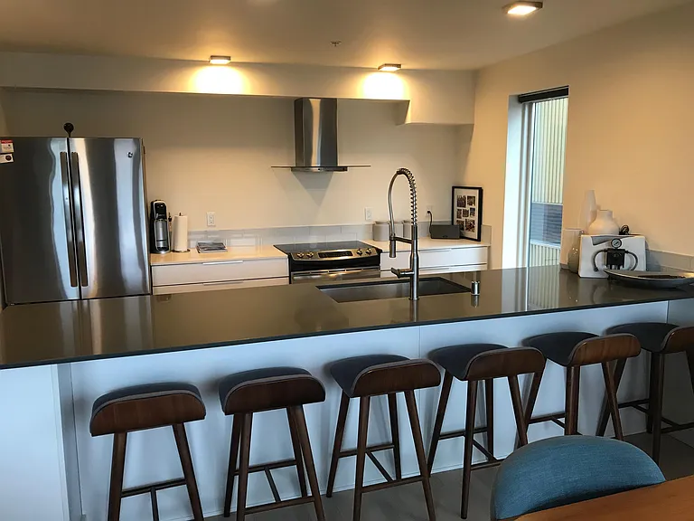 515 Summit Ave E #102 — Photo 3