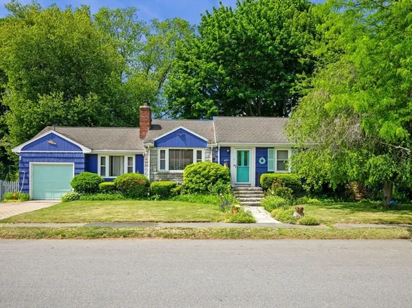 3 Countryside Ln, Marblehead, MA 01945