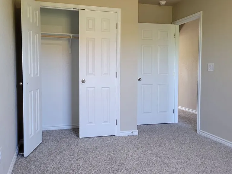 3909 Turner Ave — Photo 8