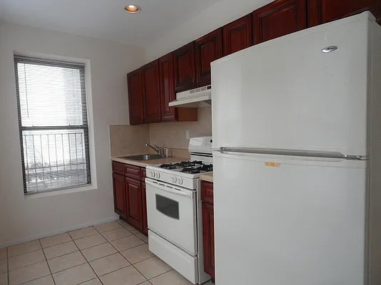 Rented by Immac Realty | media 22