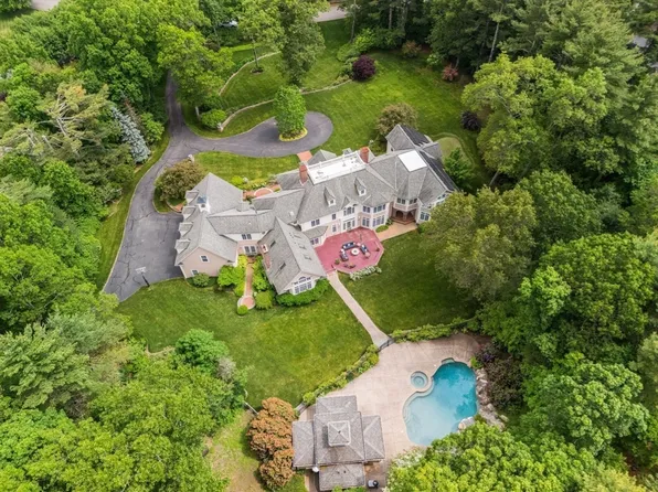 5 Hamlins Crossing, Dover, MA 02030