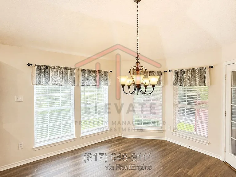 2117 Pinwood Cir — Photo 8