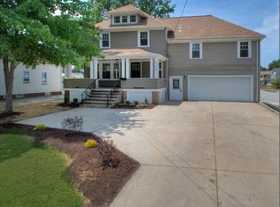 2172 Alger Rd, Lakewood, OH 44107