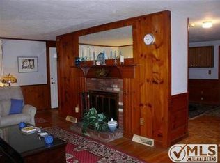 221 Quaker Meeting House Rd, East Sandwich, MA 02537