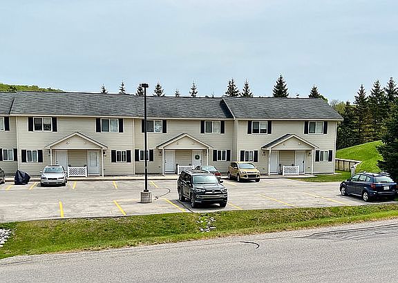 3rd image of 3790 Vale Dr