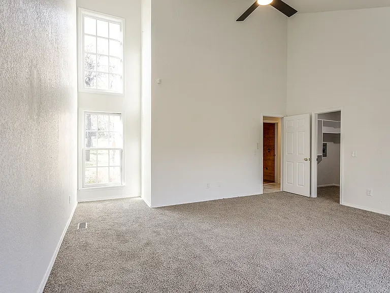 2213 Tredington Way — Photo 8