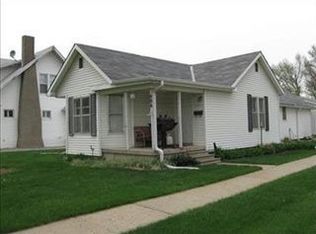 404 W 1st St, Wilber, NE 68465