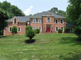2121 Christendom Dr, Midlothian, VA 23113