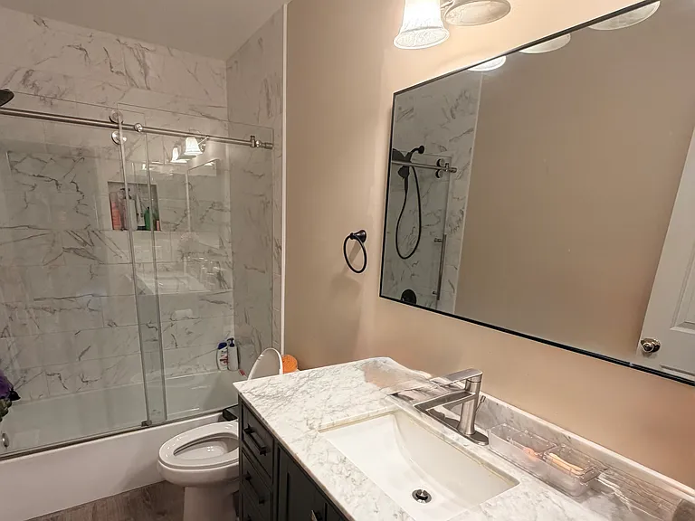 19 Hyde Park Dr — Photo 9