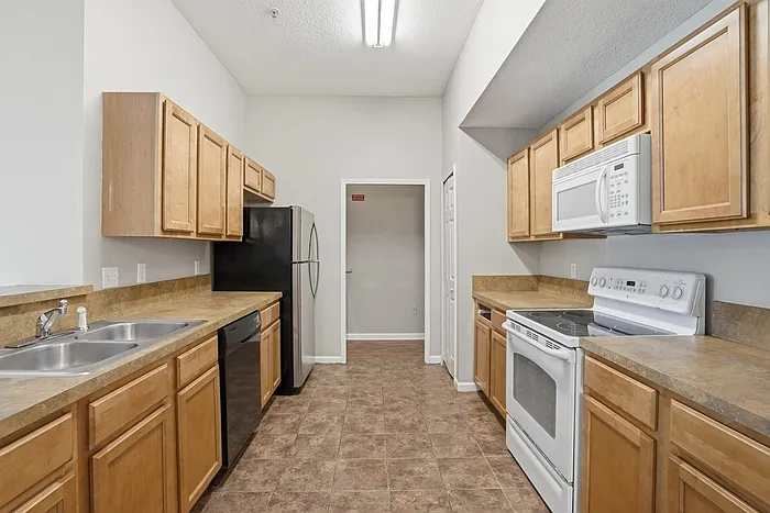 5150 Playpen Dr #4 — Photo 8