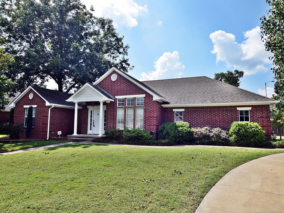 1st image of 3010 Aspen Dr