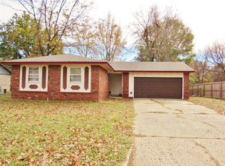 1116 SE 15th St, Pryor, OK 74361