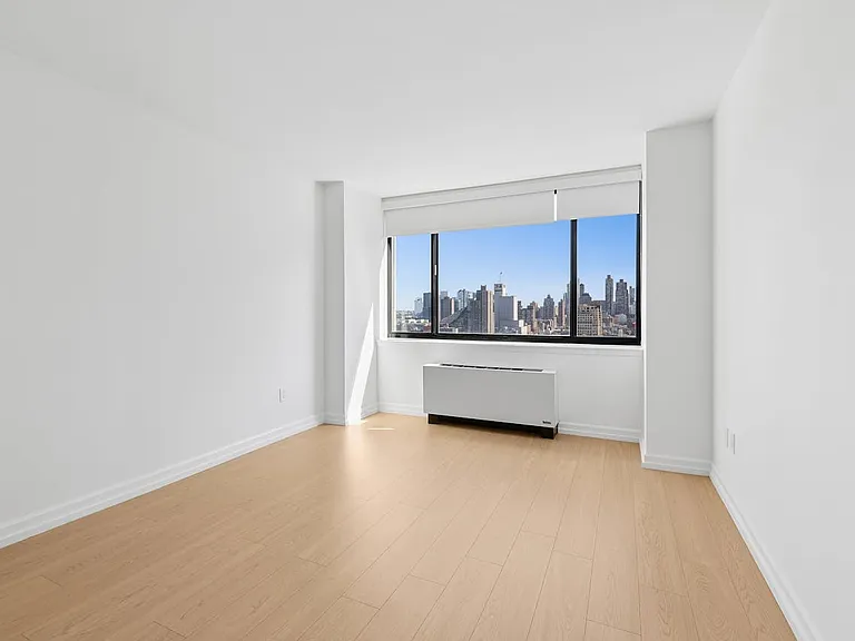 420 W 42nd St #26C — Photo 10