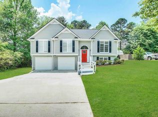 25 Berkeley Dr, Douglasville, GA 30134