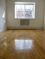 Rented by Robyn Lee, LREB