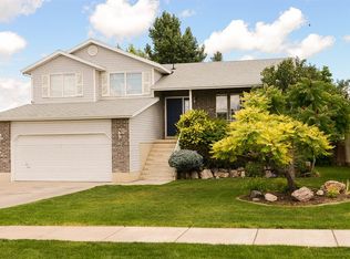 782 W 1960 N, Clinton, UT 84015