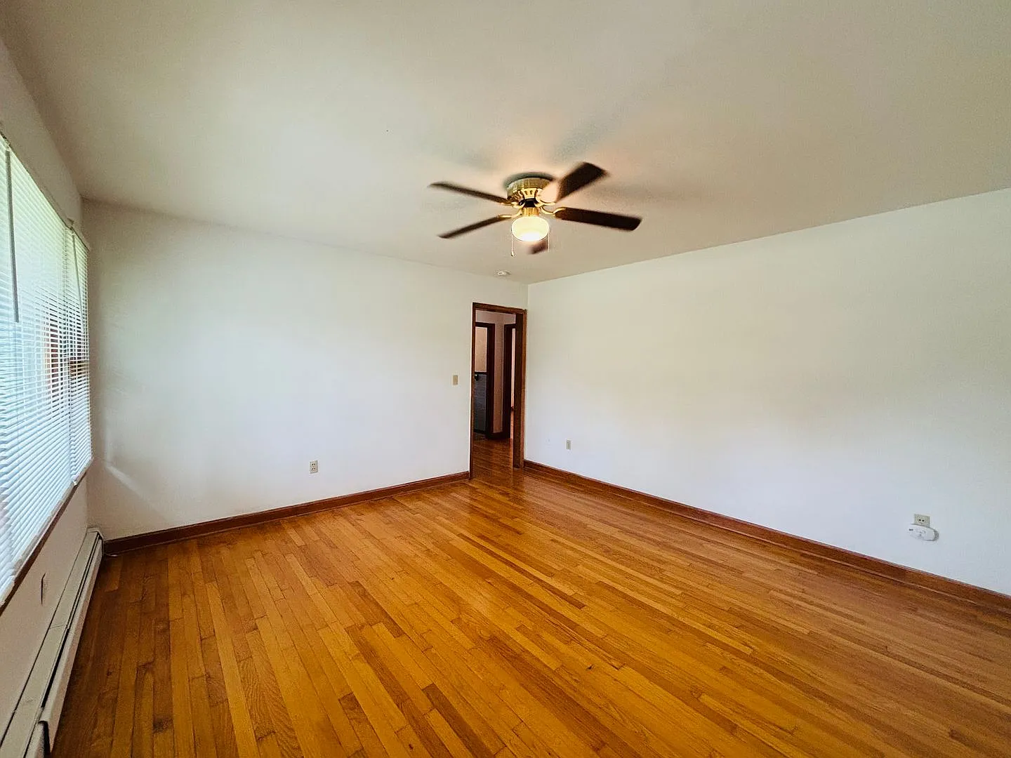 021PB - 208 Broce Drive M — Photo 2