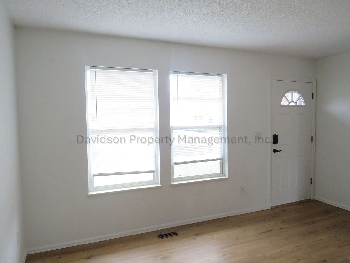 Charming 3-bedroom House in Security-Widefield Area — Photo 4