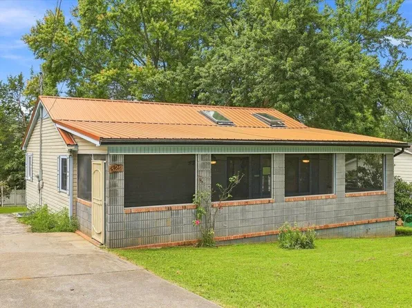 322 Gilbert St, Morristown, TN 37814