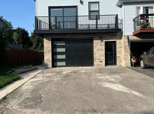 14 Glenridge Rd, Brampton, ON L6S 1N3