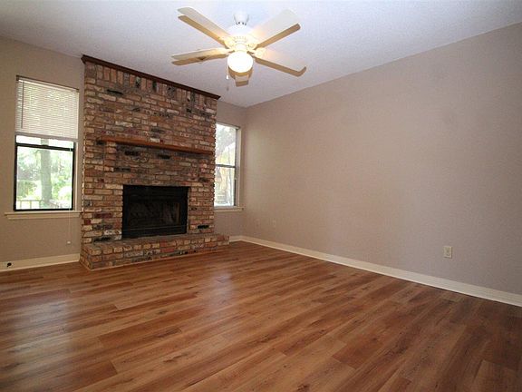 4th image of 6137 Alicia Dr