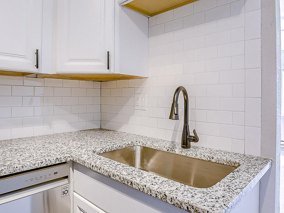 2330 Central Ave Studio Platinum, Kansas City, KS 66102 Zillow