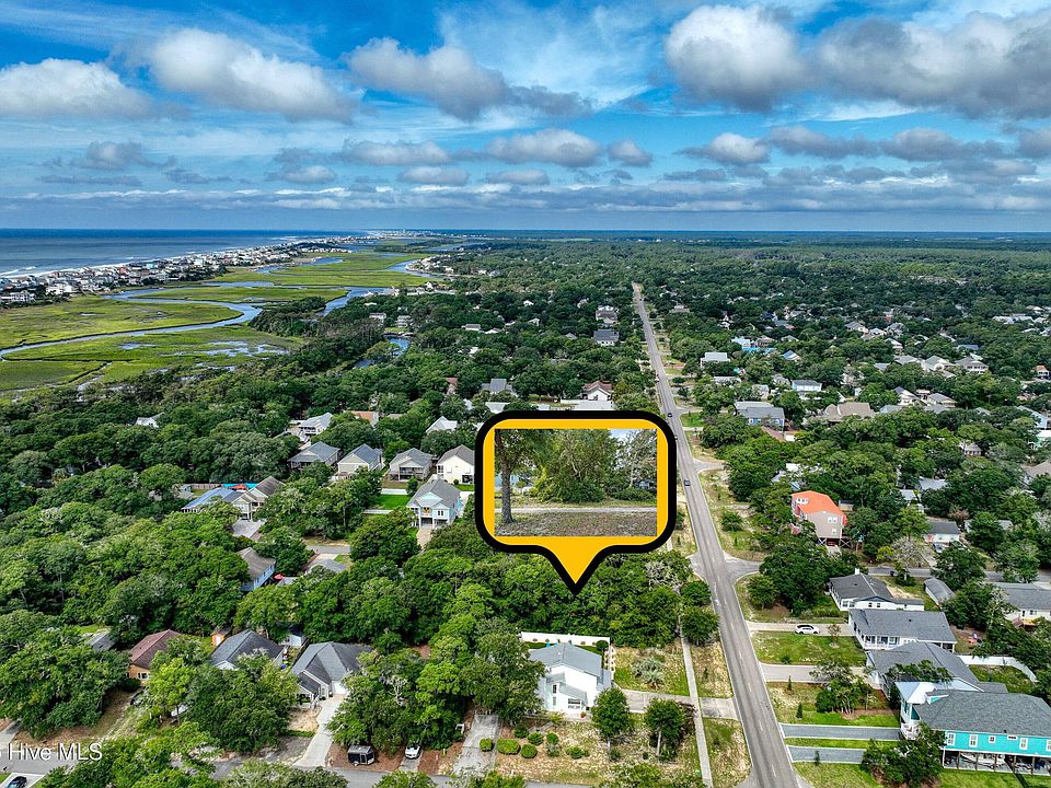 2nd image of 507 W Oak Island Drive
