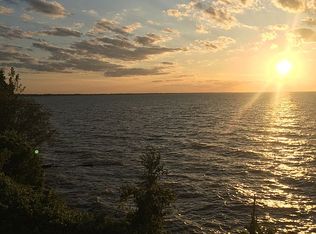 10909 W Lake Rd, Vermilion, OH 44089