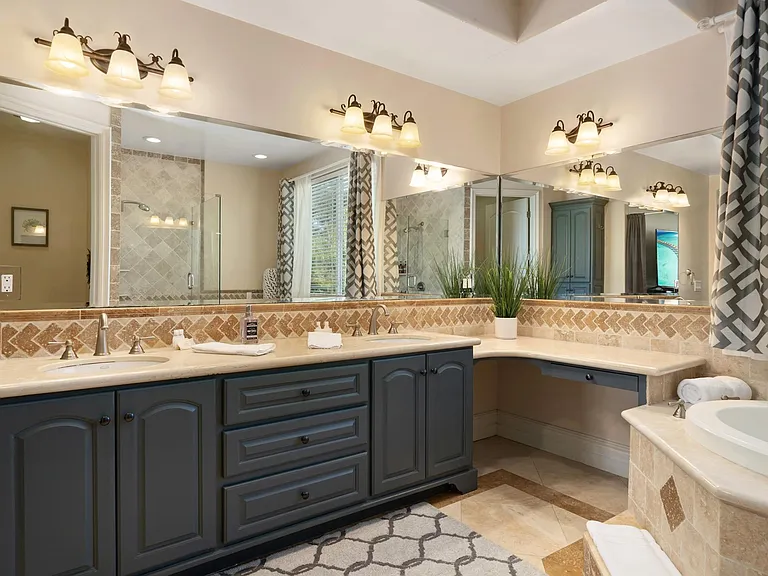 15935 W Archwood Ln — Photo 17