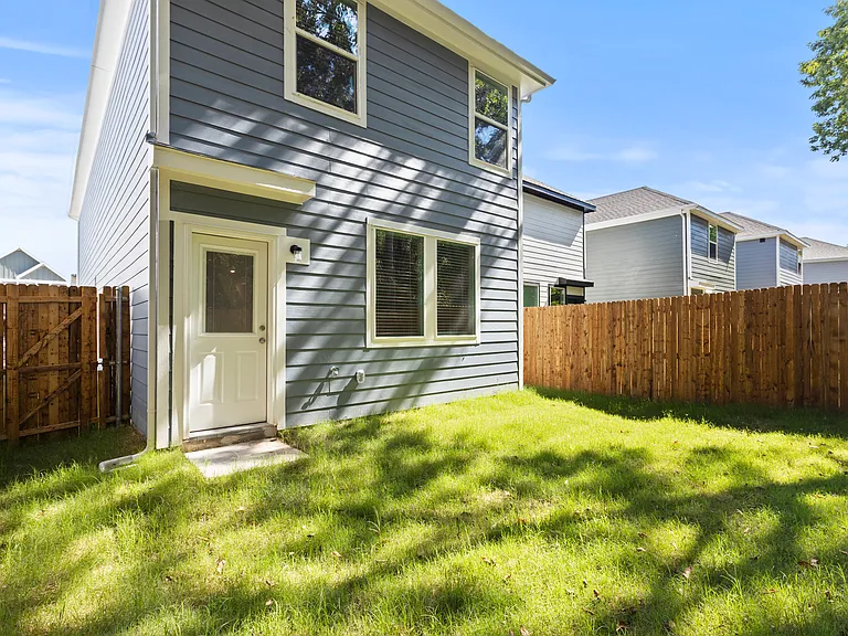 7016 Vining Dr — Photo 21