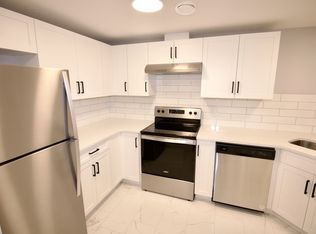 9492 228th St NW #BASEMENT, Edmonton, AB T5T7H5