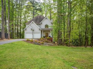 1204 Red Fox Cir, Woodstock, GA 30188
