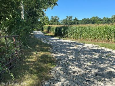 360 N Hadley Rd, Ortonville, MI, 48462