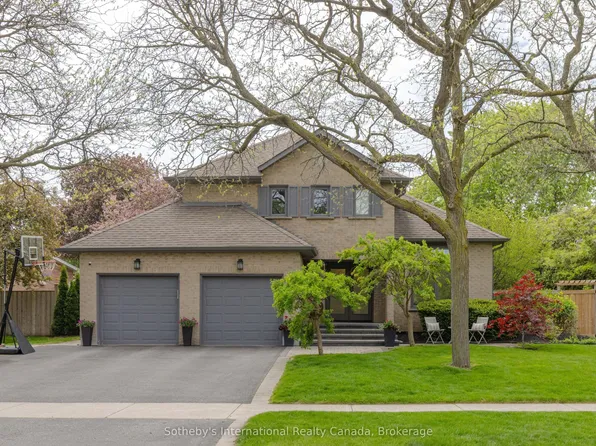 456 Aspen Forest Dr, Oakville, ON L6J 6H6