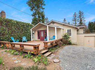 1240 NE 102nd St, Seattle, WA 98125