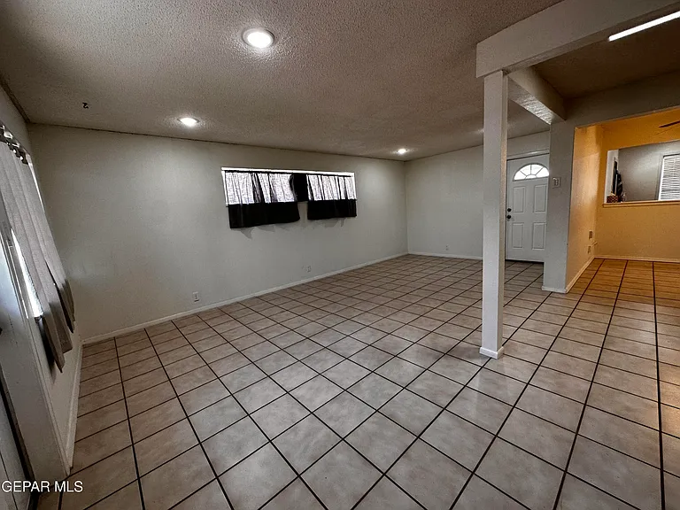 1516 Elmhurst Dr — Photo 19